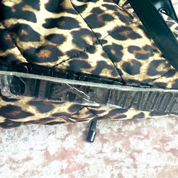 🌷Steve Madden Briveral Leopard Drawstring Bag - Picture 6 of 8